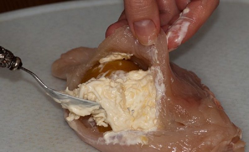 Pikáns töltött csirkemell - ezt ki kell próbálnod!