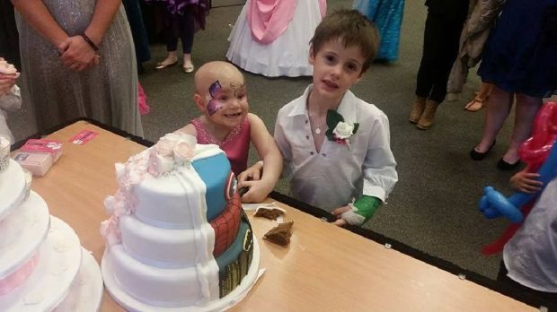 Fájdalmas tündérmese ezért ment férjhez az 5 éves kislány 6