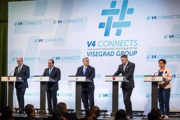 Orbán Viktor úgy döntött, Budapest belvárosának közepén kezdi a gyomlálást