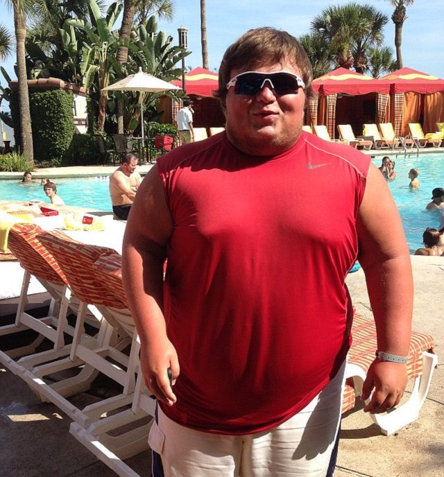 150 kilót nyomott, a gúnyos beszólások céltáblája volt. 1 év alatt teljesen átváltozott és 84 kilótól szabadult meg