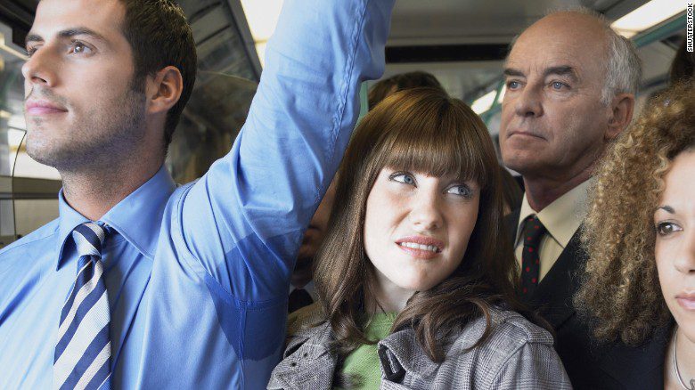 Fura illata van az izzadságodnak? Ezeket az illatokat nem szabad figyelmen kívül hagyni, komoly betegséget jelezhetnek