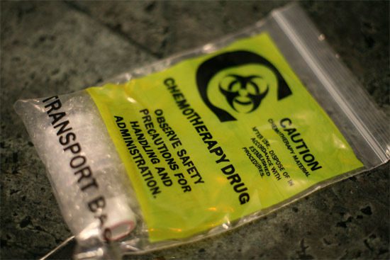 Egy orvos megdöbbentő állításai - A rák nem betegség, hanem a gyógyszeripar találmánya!