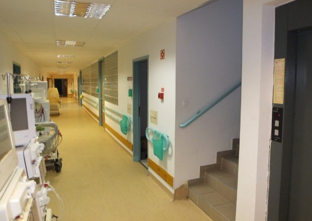 Sokkoló, mi történt a kórházban: egymás után halnak meg a gyerekek