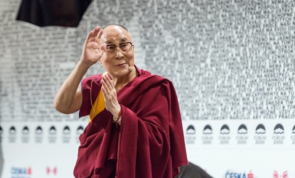A Dalai láma megrendítő szavai a jelenkori társadalom agymosásáról 1