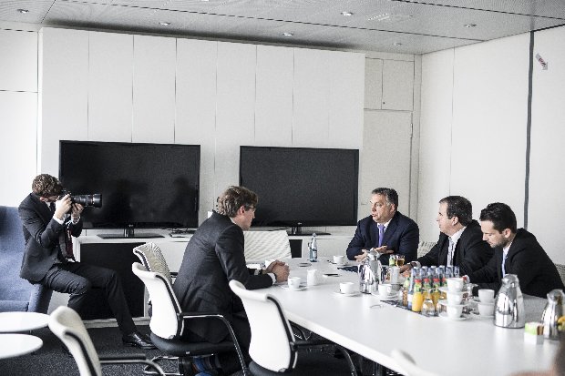 Orbán Viktor A brüsszeli politikusok úgy viselkednek, mintha egy birodalom központja lennének 1